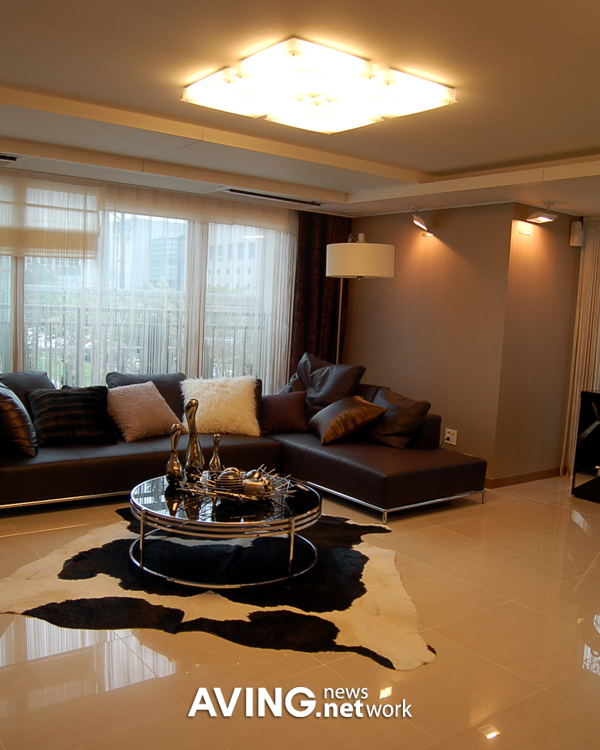 [Top 100 Brand Model House] 현대산업개발 용인 서천아이파크 171.7553㎡ - Living Room 거실