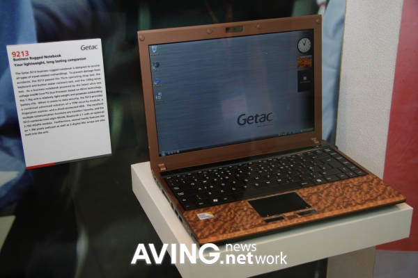 지텍(GETAC), 비즈니스 콘셉트 노트북 디자인 공개(2) 관련 사진