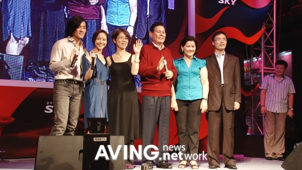 ['09 서울충무로국제영화제] '친밀' 배우 정이건ㆍ임가흔 내한