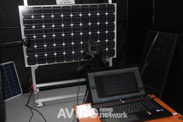 태크녹스, 셀 표면 'Solar Panel EL Test System'으로 평가한다 관련 사진