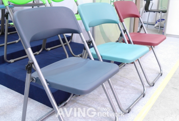 씨월드, '나라장터엑스포'서 인체공학적인 접는 의자 소개