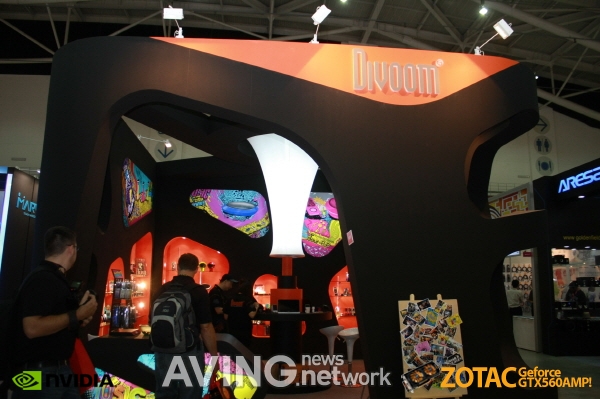 [COMPUTEX 2011] 디붐, 휴대용 스피커 'iTour-30'