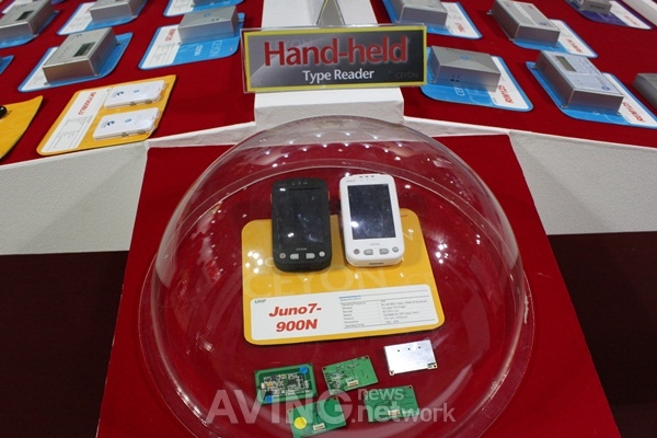 [RFID/USN KOREA 2011 현장] 세연테크놀로지, 스마트폰과 연동해 사용하는 초소형 RFID Reader