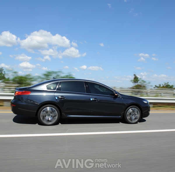 [시승기] 르노삼성, 조용함을 넘어 고요한 '올 뉴 SM7' 직접 타보니