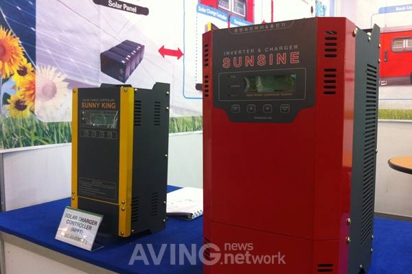 [ENTECH 2012 영상] 동이에코스, 정현파 인버터&충전기 'SUNSINE' 전시