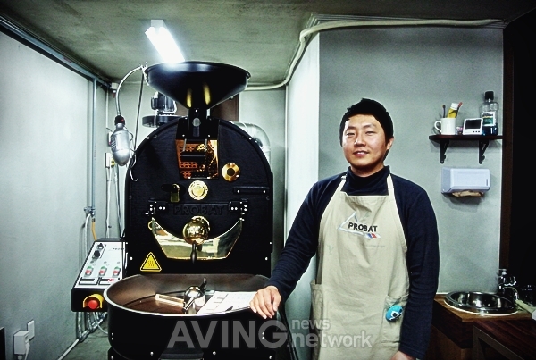 커피, 제3의 물결 ③ ― 반도체 엔지니어에서 커피로스터로 커피몽타주 신재웅 대표