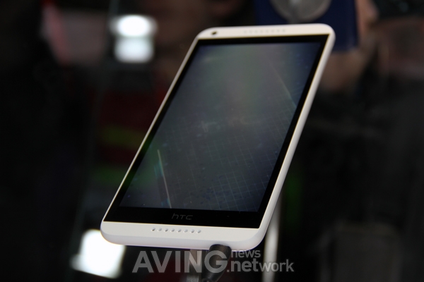[MWC 2014] HTC, 5.5인치 4G 안드로이드 스마트폰 '디자이어 816' 스펙 공개