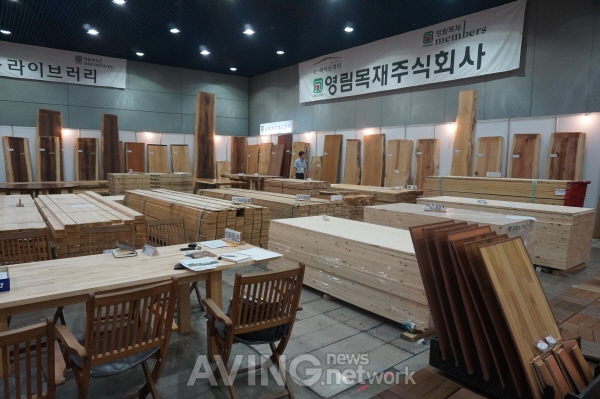영림목재, '코리아우드쇼'서 일본산 편백 '히노끼' 선봬 관련 사진