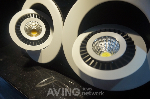 [LED & OLED EXPO 2014] 씨지라이팅, 할로겐 조명 대체할 LED 매입등 '레온' 출시 관련 사진