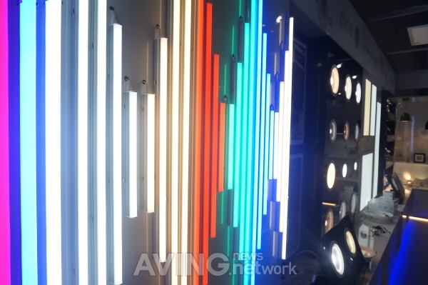 [LED & OLED EXPO 2014] 씨지라이팅, 할로겐 조명 대체할 LED 매입등 '레온' 출시