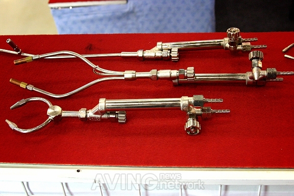 [창원국제용접 및 절단기술전] 대경테크윈, 전자식 가스 세이버 및 가스 용접 토치 전시
