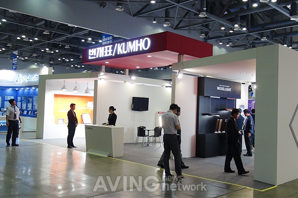[LED EXPO 2015 영상] 금호전기, 전기료 절감하는 다양한 LED 조명 선보여