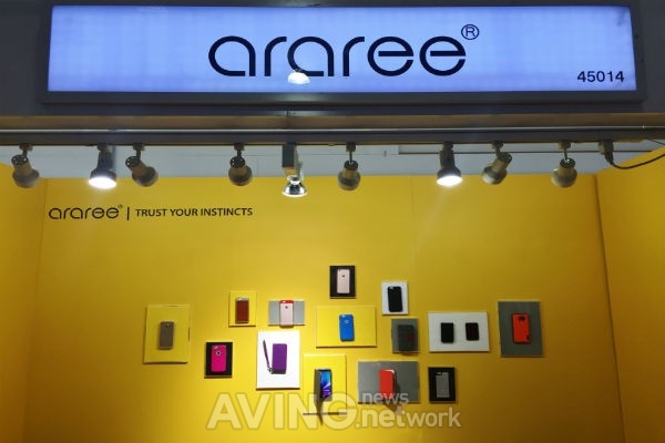 [CES 2016] 시대를 앞서가는 스마트폰 케이스, '아라리(Araree)' 관련 사진