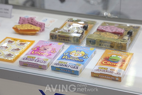 [Made In Korea] 점착력 및 신축성 우수한 캐릭터 밴드 '영케미칼'