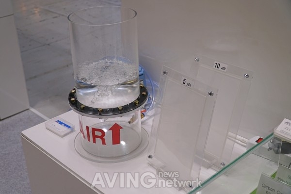 [국제그린카전시회] 코멤텍, PTFE 멤브레인을 이용한 전해질막 소개