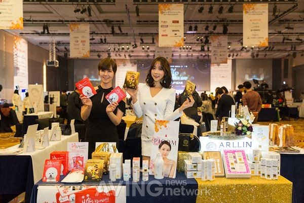 [MIK 2017] 피움코스메틱, 미백을 도와주는 '투인원 화이트 바디 퍼펙션' 선봬