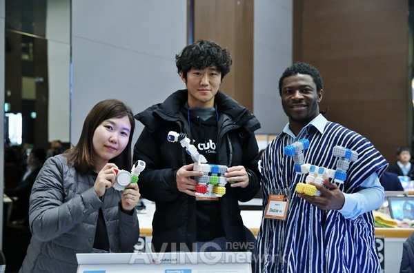 [MIK 2018 시즌2] 큐브로이드, '코딩 블록 큐브로이드' 개발 관련 사진