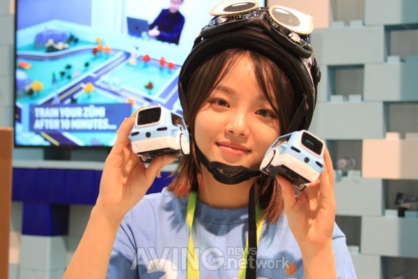 [CES 2019] 로보링크, 코딩교육기기 '코드론II'와 AI 자동차 '주미(Zümi)' 선봬 관련 사진