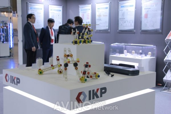 [KOPLAS 2019] 일광폴리머, 나무와 플라스틱 소재의 결합! 스피커 바디로 최적