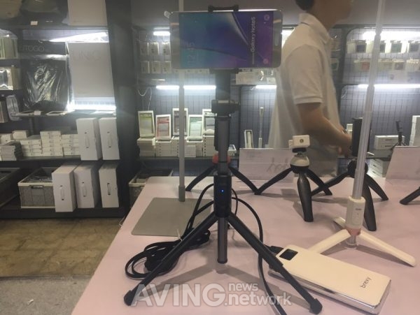 [KITAS 2019 영상] 엘바, 다기능 모바일 액세서리 'X-PRO' 선보여