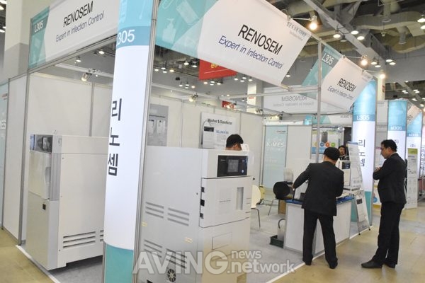 [2019 KIMES BUSAN] 리노셈, 의료용세척기 및 플라즈마 멸균기 선보여