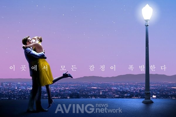 예스24, 라이언 고슬링·엠마 스톤 주연의 재개봉작 '라라랜드' 예매 순위 1위