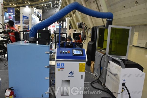 [Welding Korea 2020] 월드웰, 레이저크리닝머신 선보여