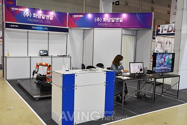화담알앤알 관련 기사 사진 · [Welding Korea 2020] 화담알앤알, 용접 및 핸들링용 하이브리드 로봇 시스템 선보여