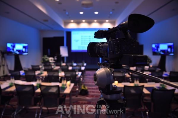 와이즈업 관련 기사 사진 · [CES 2021 All Digital] (주)와이즈업, AR/VR 기반 원격교육 콘텐츠 제작 솔루션 선보여