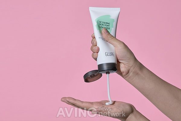글루어코스메틱 관련 기사 사진 · 글루어코스메틱, 2021 화학분야 온라인 전시회 참가... "현지화 마케팅 통해 해외 시장에 K-Beauty 우수성 알려 나갈 것!"
