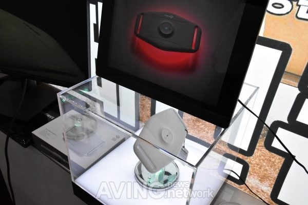 헥사이노힐 관련 기사 사진 · 헥사이노힐, 2022 메디엑스포 코리아서 가정용 통증 케어 의료기기 '페인큐' 공개... " 3가지 레이저 파장 출력해 다양한 부위의 통증 완화에 도움!"