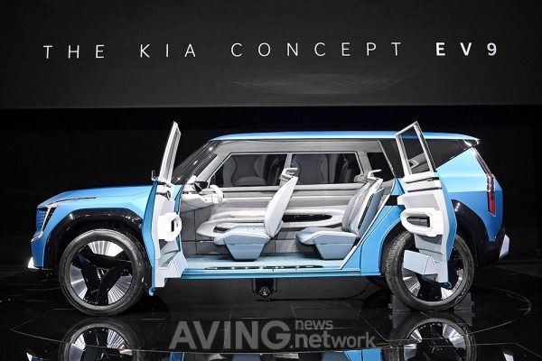기아, 부산 국제모터쇼서 압도적인 디자인이 매력적인 대형 전기 SUV '더 기아 콘셉트 EV9' 국내 최초 공개!