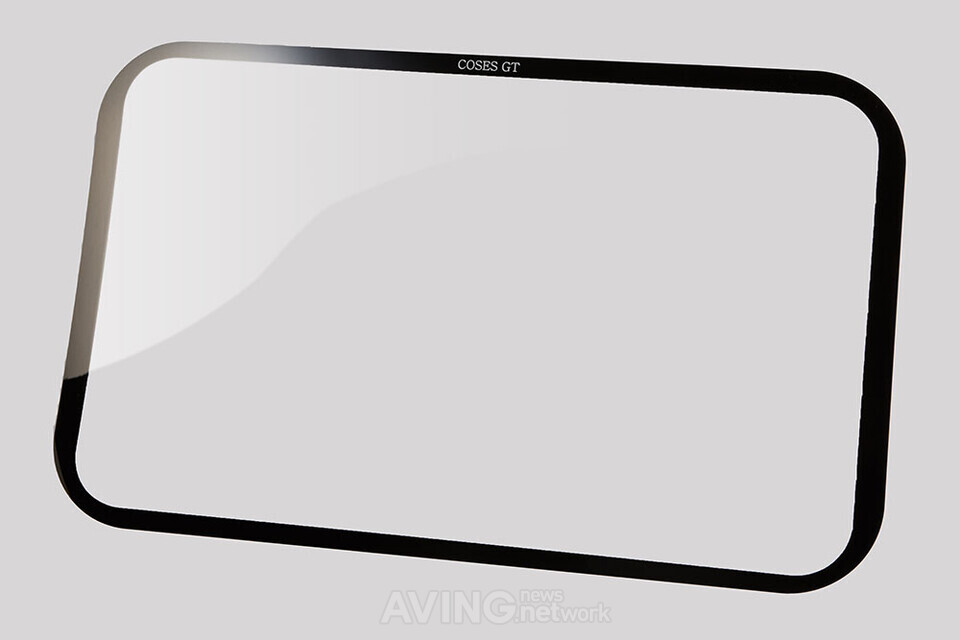 13.3인치 UTG(Ultra Thin Glass) 모습 | 제공-코세스지티