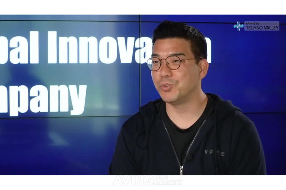판교테크노밸리에서 진행된 '플랙스' 윤순일 대표의 인터뷰 모습 | 제공-유튜브 'Pangyo Techno Valley'