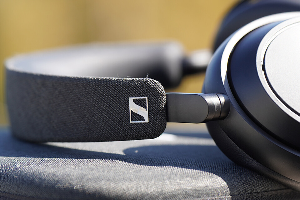 [리뷰] Headphone season is here! Sennheiser's wireless Bluetooth