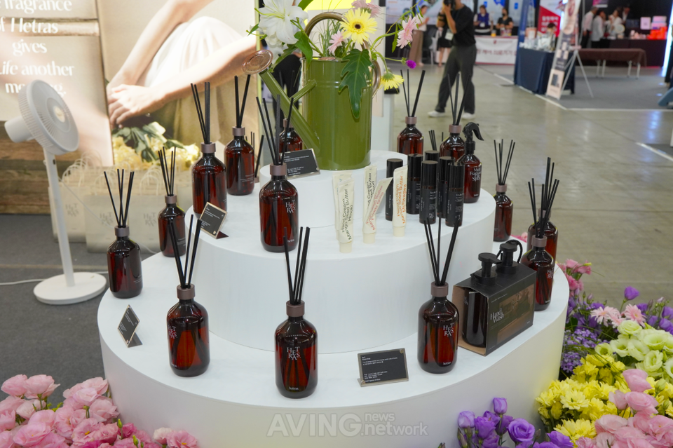 쑥쑥컴퍼니, 2023 뷰티&헬스케어쇼서 '헤트라스(HETRAS)' 대용량 프리미... - 뉴스 썸네일 이미지