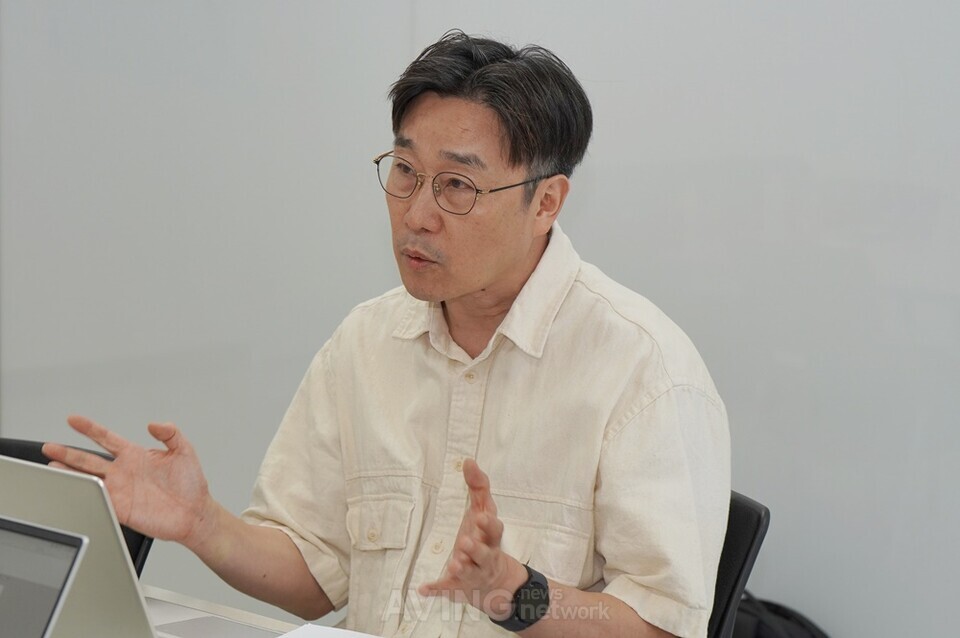 이광표 위드플러스 대표가 자사 서비스를 설명하는 모습 │촬영-에이빙뉴스