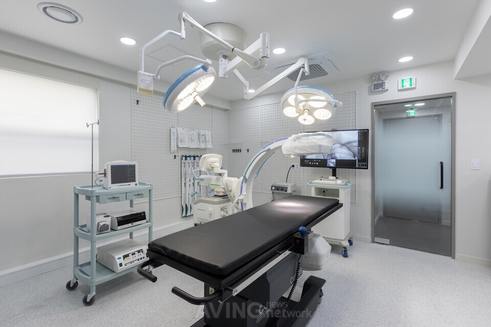 씨비에이치, KIMES 2024서 척추·관절 진단 및 수술용 카본테이블 소개 ... - 뉴스 썸네일 이미지