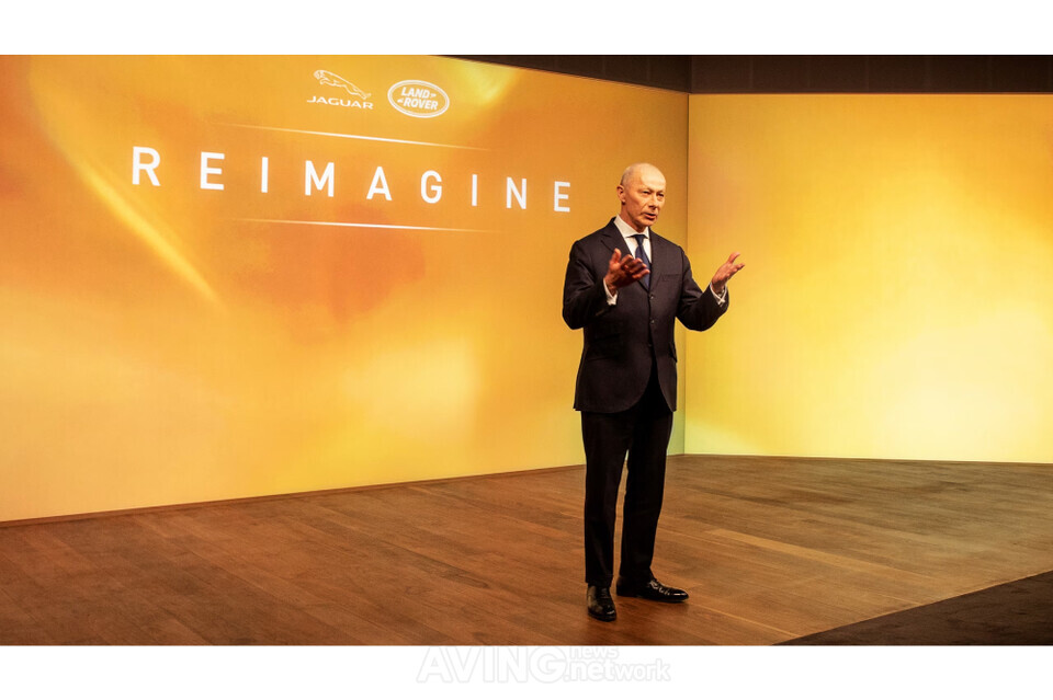 지난 2021년 '리이매진(Reimagine)' 글로벌 신전략을 발표하는 티에리 볼로레 JLR 최고경영자(CEO) 모습 | 제공 - 재규어코리아