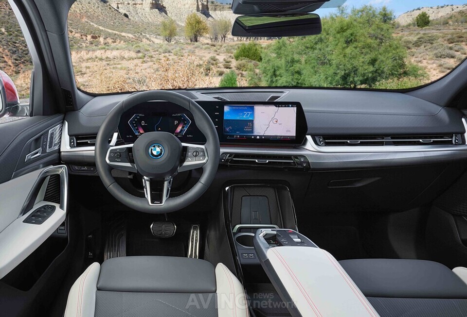 BMW 코리아가 과감하게 진화한 프리미엄 소형 SAC 뉴 X2를 국내 시장에 공식적으로 선보이며 가솔린 모델 ‘뉴 X2 xDrive20i’를 우선 출시한다. │사진 제공-BMW 코리아