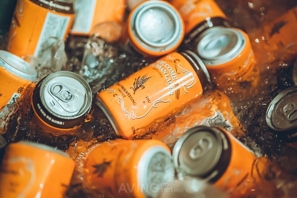 크래프트월명, KIBEX 2024서 군산 맥아 사용한 수제 맥주 선보인다... "지... - 뉴스 썸네일 이미지