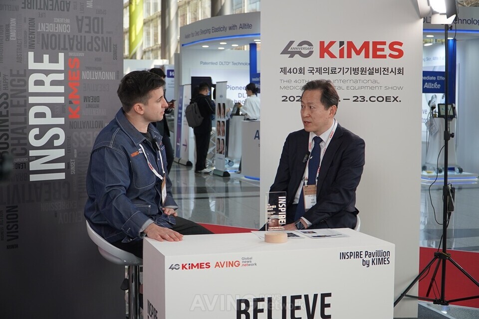 오비이랩, KIMES 2025 'INSPIRE' 특별관서 기립성 어지럼증 및 뇌혈류 건... - 뉴스 썸네일 이미지