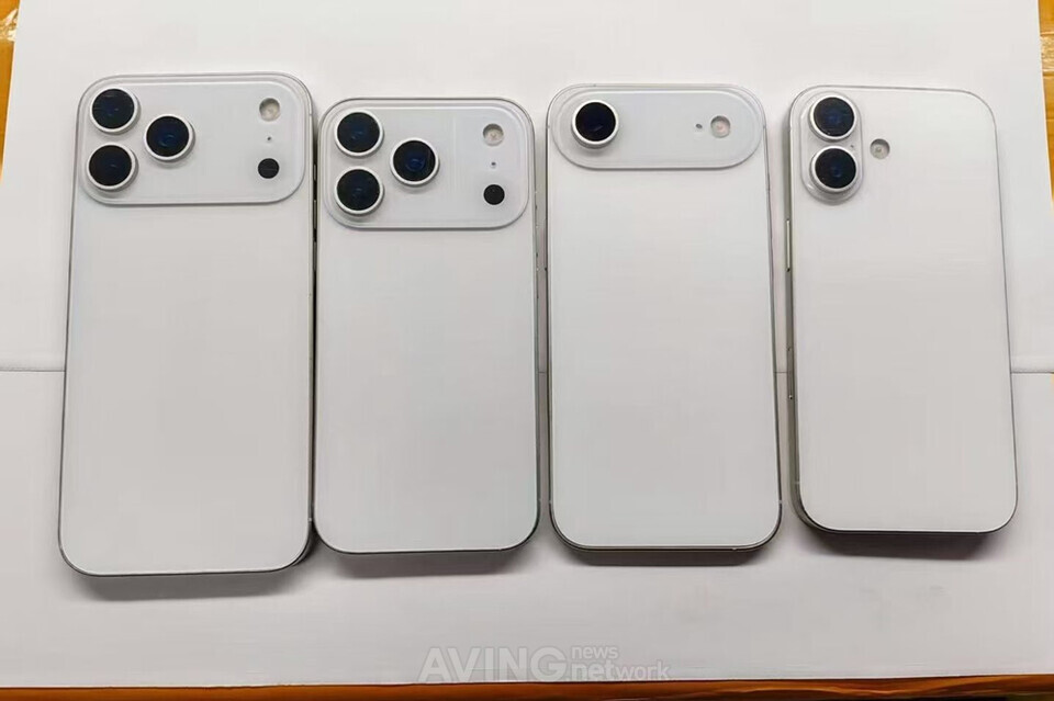 아이폰 17 시리즈 4종 더미 유닛 모습 | 출처 - 소니 딕슨(Sonny Dickson) X