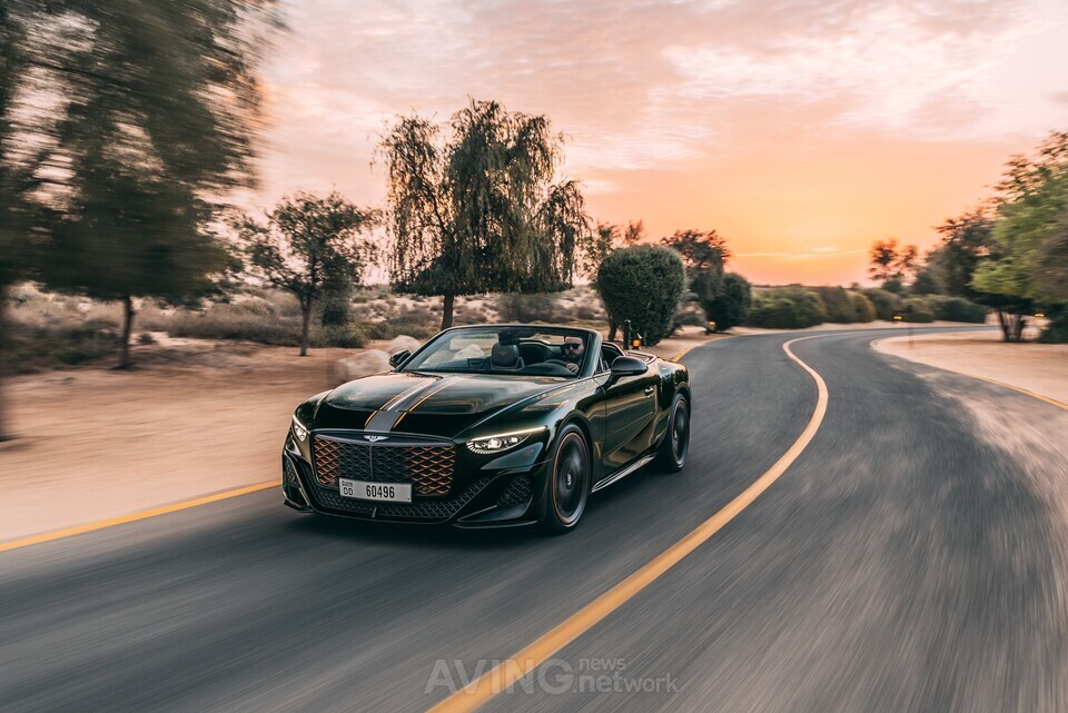 벤틀리 뮬리너 바투르 컨버터블 │제공-벤틀리모터스