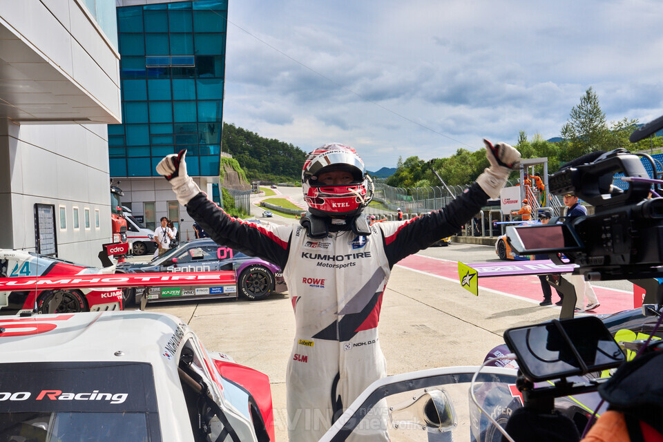 2025 오네 슈퍼레이스 챔피언십 6전, 금호 SLM 노동기 폴투윈으로 시즌 첫 우승 달성!