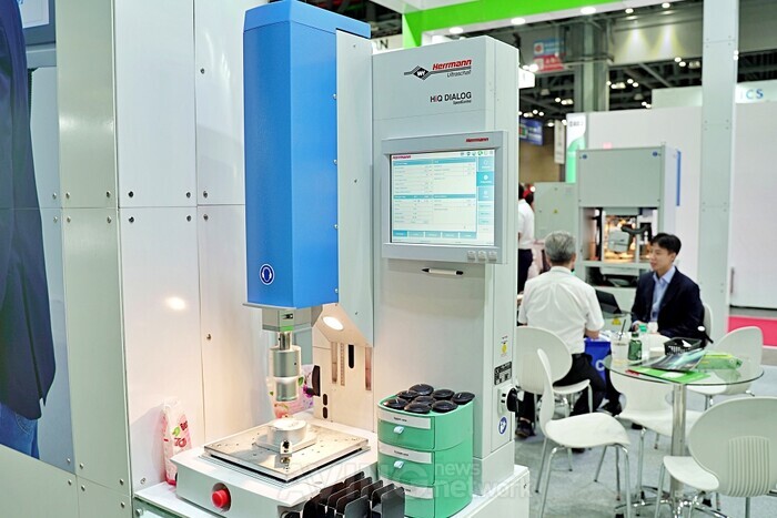 에코소닉 관련 기사 사진 · 에코소닉, K-BATTERY SHOW 2025서 플라스틱·비철금속 초음파용착기 선보여… “쉬운 사용성 및 견고한 용착 결과물 얻을 수 있어!”