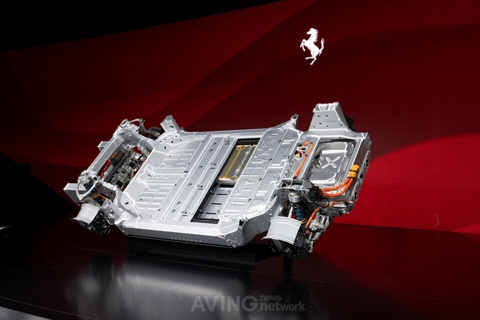 페라리, 순수 전기차 ‘페라리 일레트리카(Ferrari Elettrica)’에 들어갈 양산형 섀시 및 핵심부품 공개