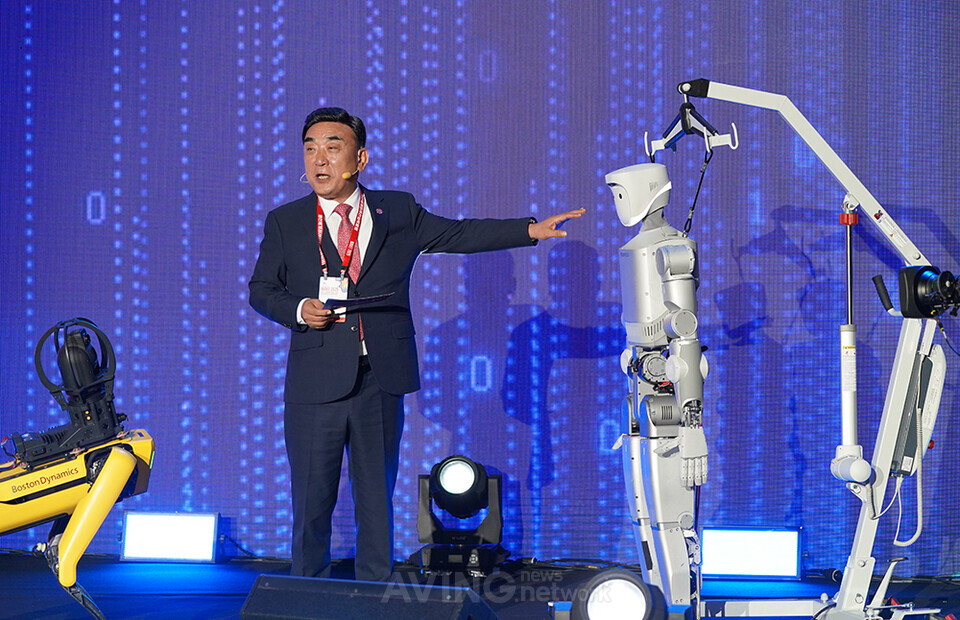 [기획] AI 수도·미래 산업 도시 울산의 출발점 'WAVE 2025'가 담아낸 AI... - 뉴스 썸네일 이미지