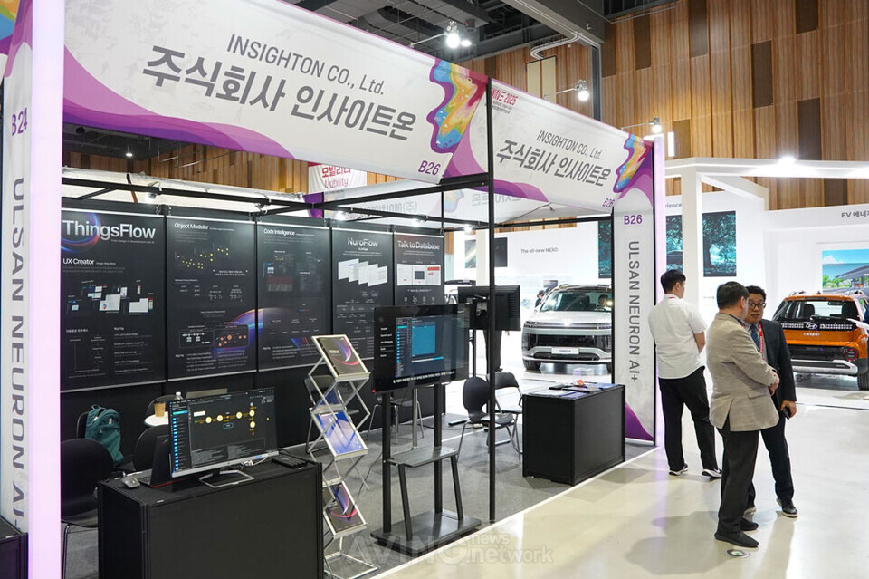 인사이트온, WAVE 2025서 ‘E3 Framework’ 등 AI 개발·보조 솔루션 공개... “글로벌 수준 개발 플랫폼으로 발전 목표”