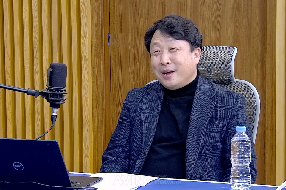 CES 2026 혁신기업 인터뷰 중인 서광석 성민네트웍스(Sungmin Networks) 대표 I 촬영 - 에이빙뉴스
